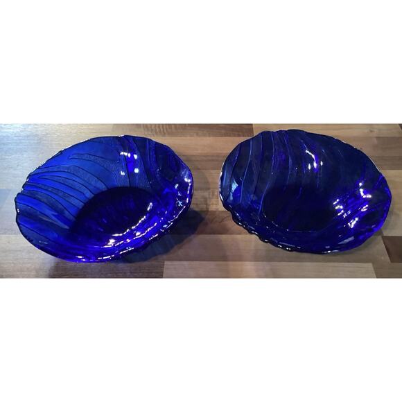 2 Vintage Cobalt Blue Glass Bowls IVV Textured Wavy Stripes Round Ocean 8.5” - Picture 4 of 10